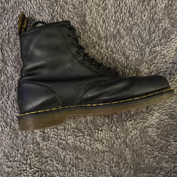 DR. MARTEN Men’s Vintage 1460 Lace Up Leather Boots - Picture 10 of 12